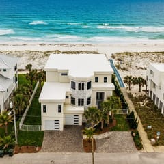 Wander Pensacola Beach