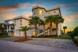Wander Pensacola Beach - Image 2